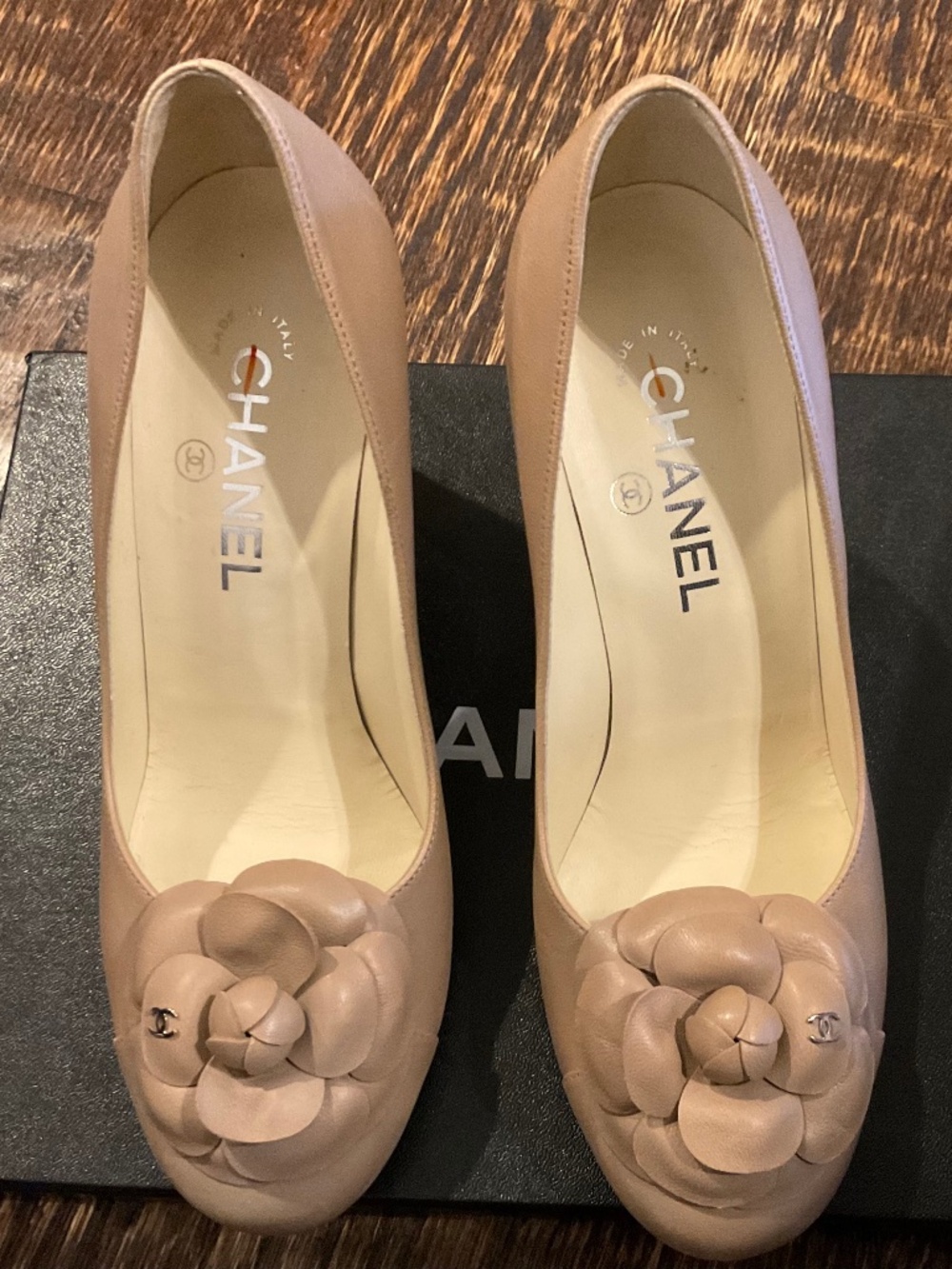 CHANEL Beige Leather High-Heeled Pumps 38.5